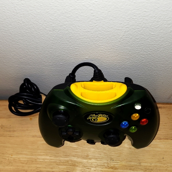 Mad Catz Green Wired Controller For Original Xbox #4516 - Picture 3 of 5